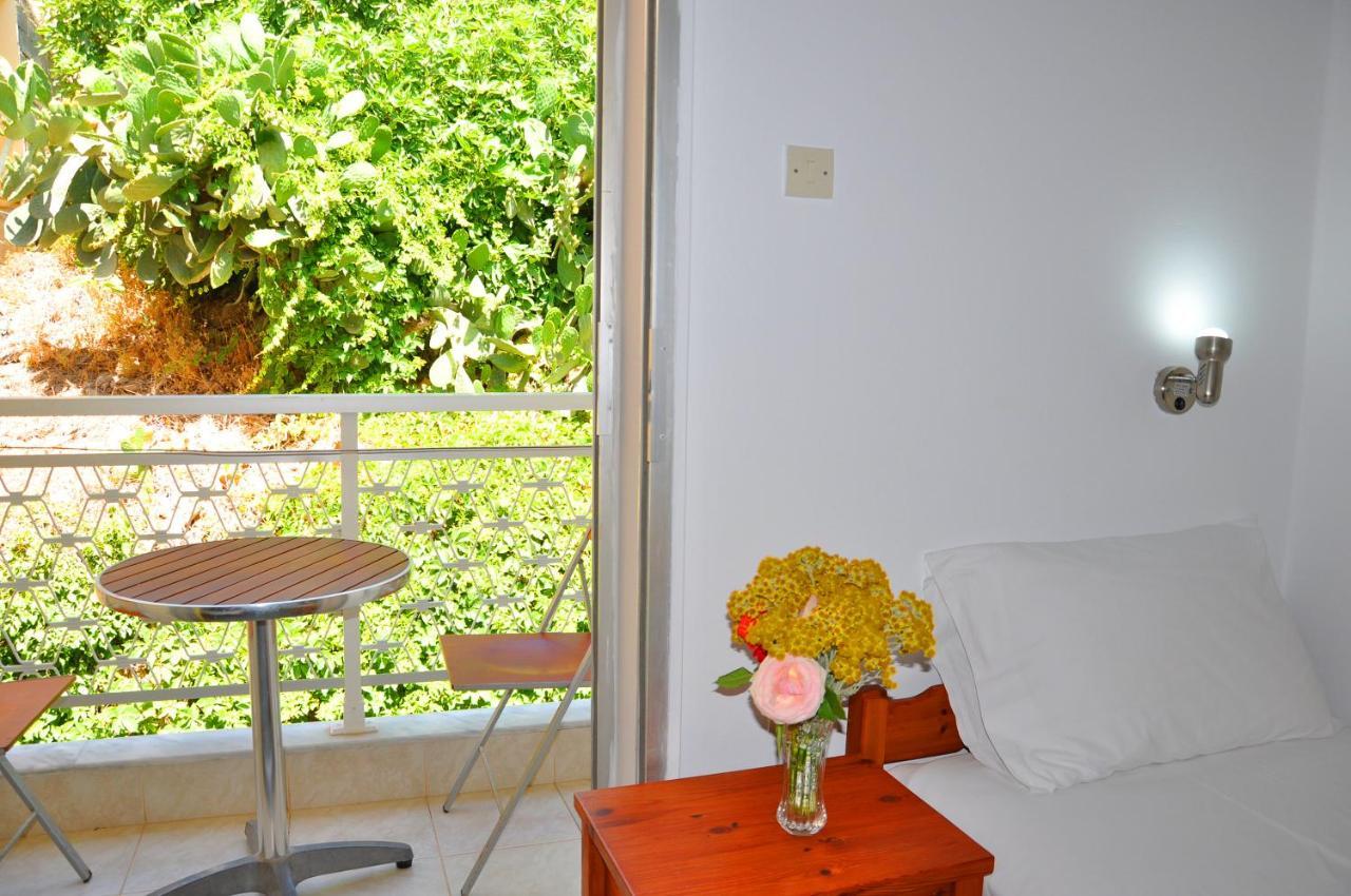 Nora Hotel Sitia  Buitenkant foto