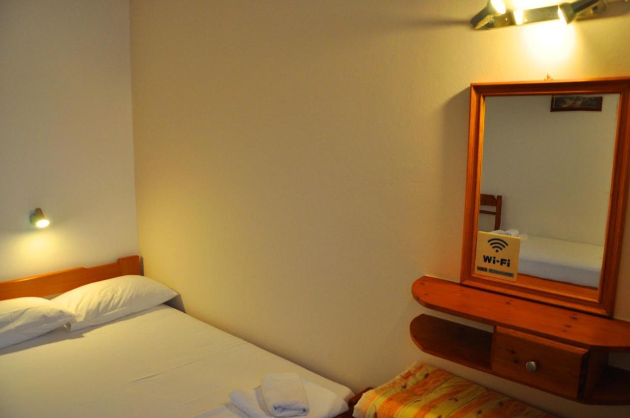 Nora Hotel Sitia  Buitenkant foto