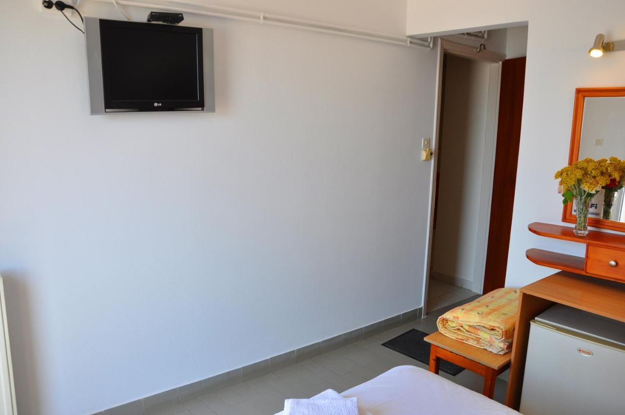 Nora Hotel Sitia  Buitenkant foto